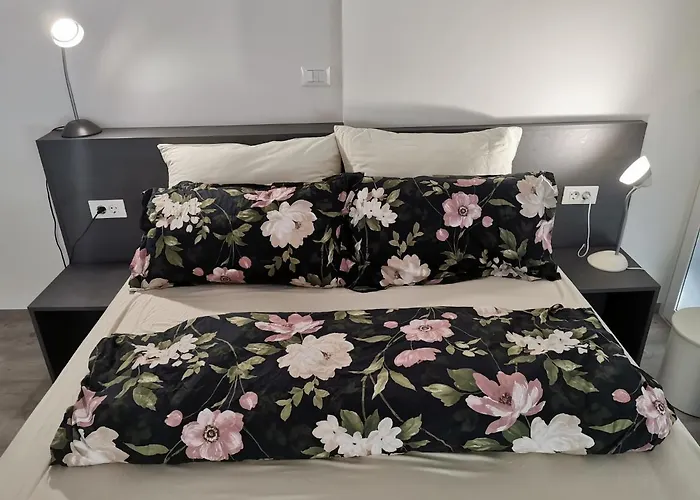 Dreamy Center Location *